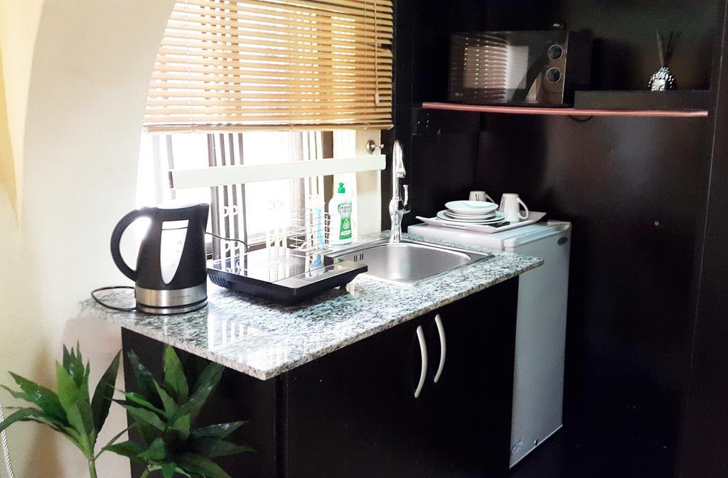 Redwood Place Hotel Abuja Buitenkant foto